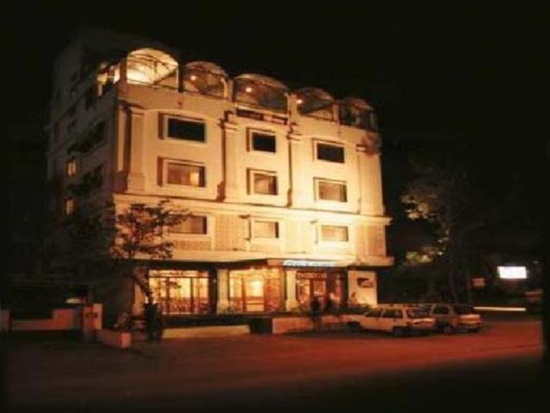 Parth Residency Hotell Ahmedabad Eksteriør bilde